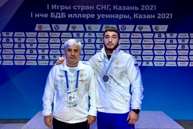 Азамат Закуев - серебряный призёр I игр стран СНГ по вольной борьбе