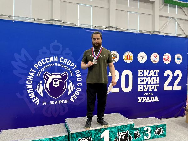 Султан Куготов – серебряный призер чемпионата России по парапауэрлифтингу