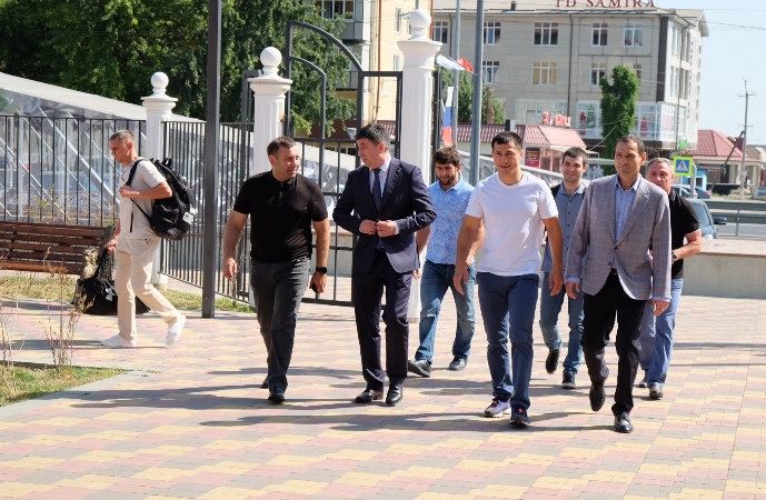 Чегемский район посетили выдающиеся спортсмены 
