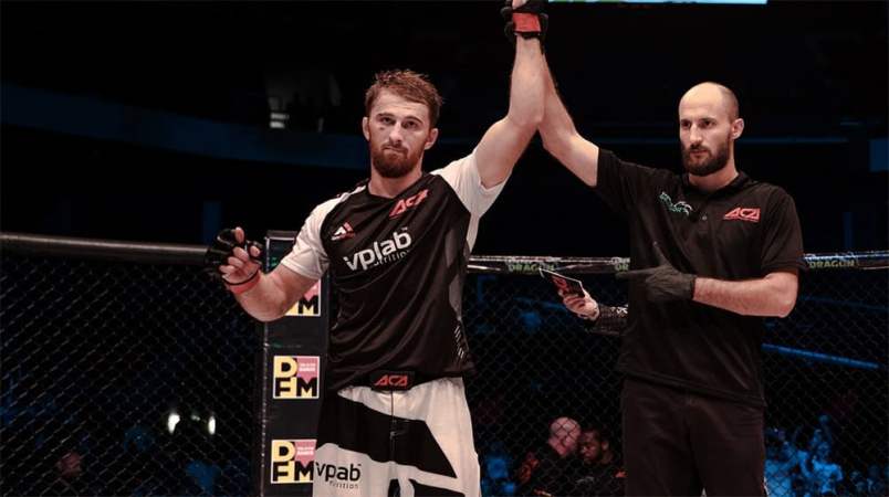 Мухамед Берхамов с досрочной победы дебютировал в Bellator