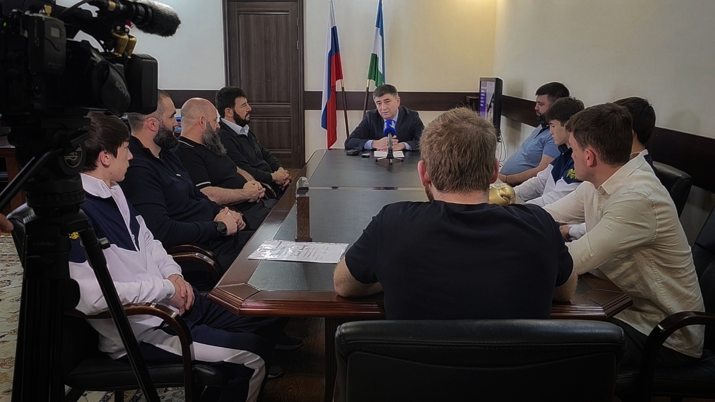 В Министерстве спорта КБР прошла пресс-конференция с победителями и призерами первенства России по боксу
