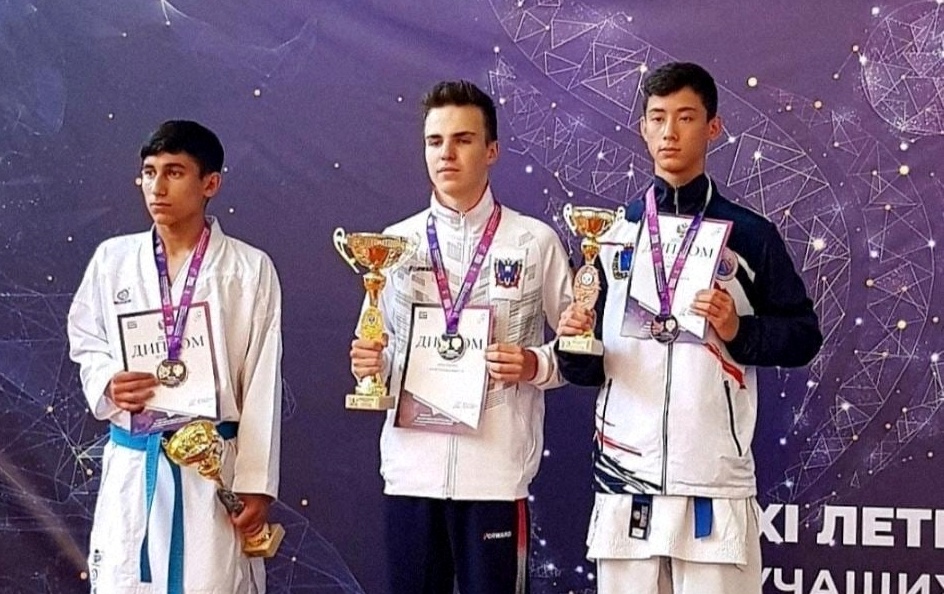 Каратисты КБР успешно выступили в Пензе