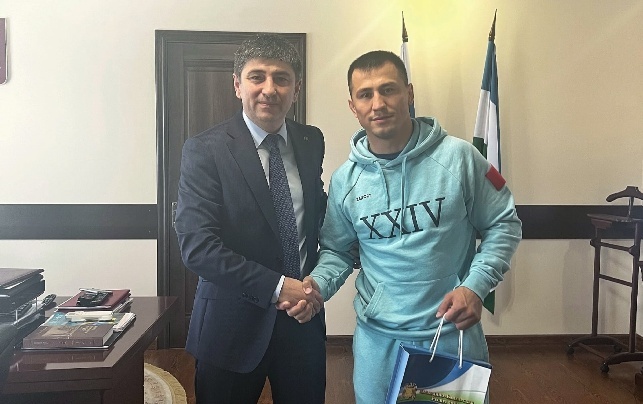 В министерстве спорта КБР прошла встреча с двукратным олимпийским чемпионом Романом Власовым